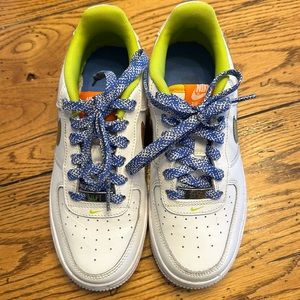 Nike Air Force 1 Low GS Iridescent Swoosh Sz 4